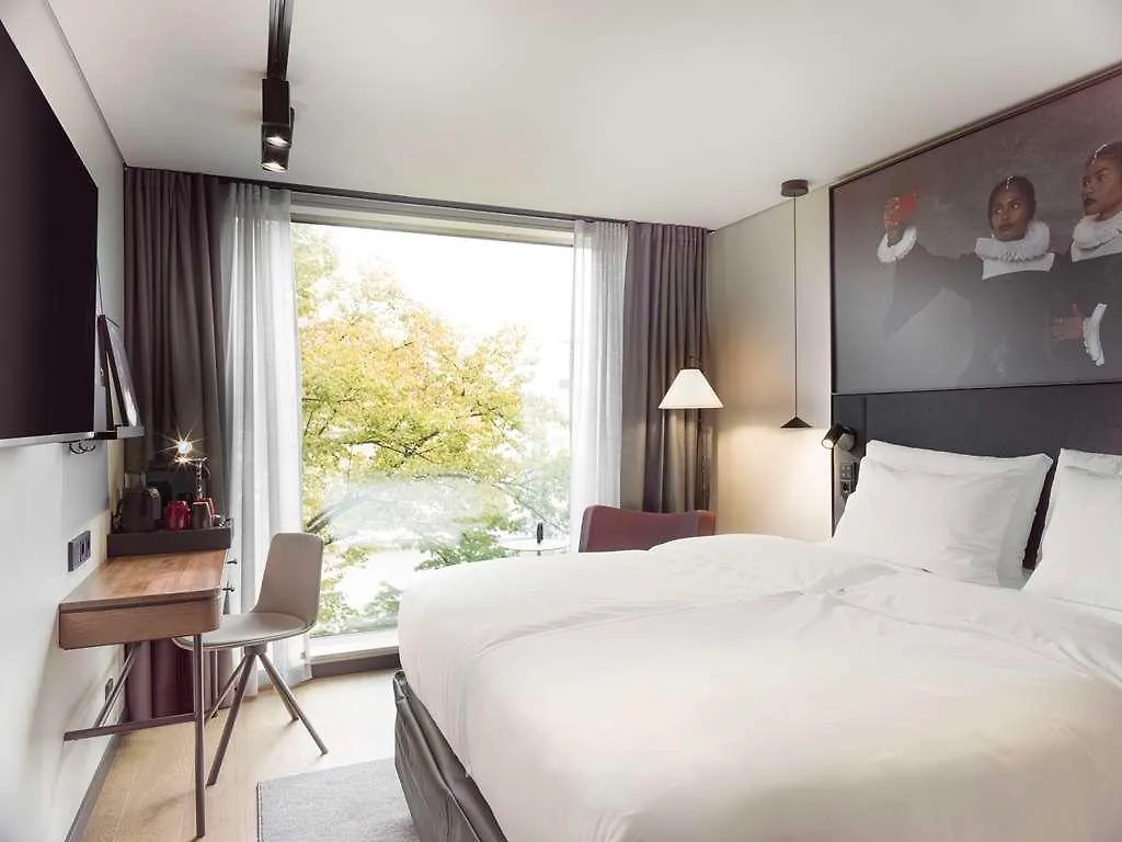 Radisson Red Helsinki Hotel