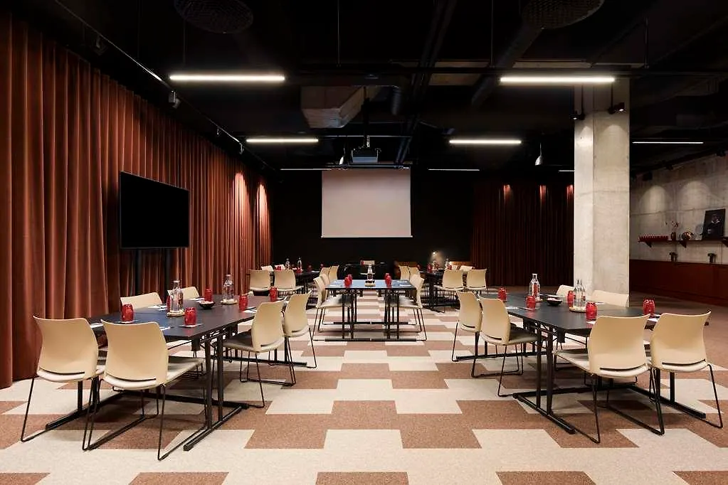 Radisson Red Helsinki Hotell 0*,  Finland